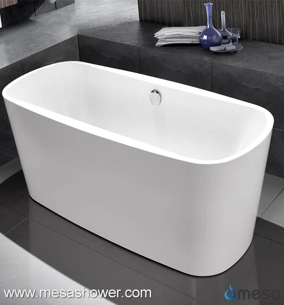 White Freestanding Bath Tub With Simple And Modern Design