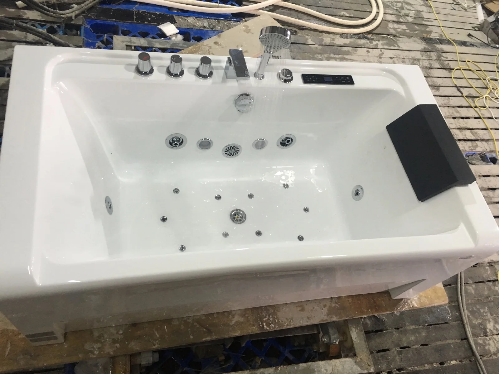 C-414 C-415 C-416 Large Hot Tub Cheap Price Bathroom Bathtub for Sale2.JPG