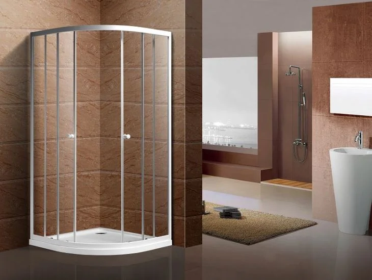 Shower enclosure na may glass door