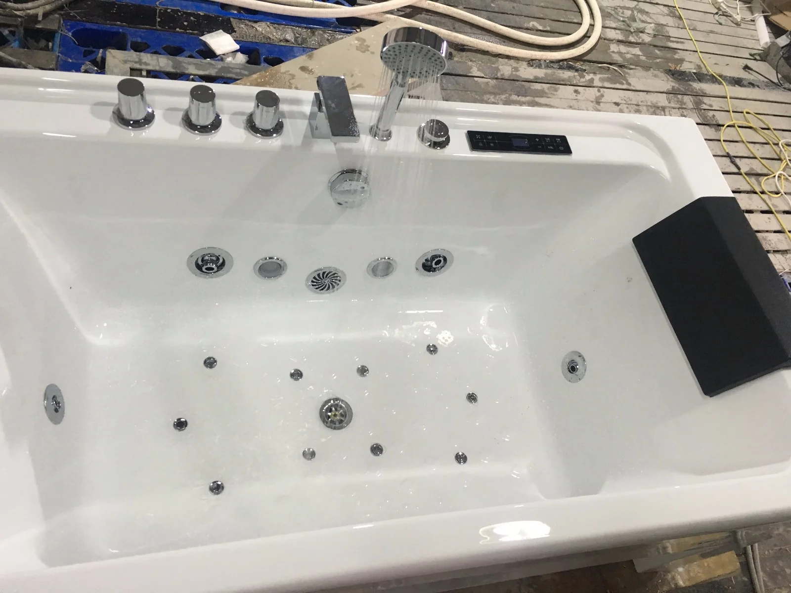 C-414 C-415 C-416  Massage Jetted Large Hot Tub Cheap Price Bathroom Bathtub for Sale3.JPG