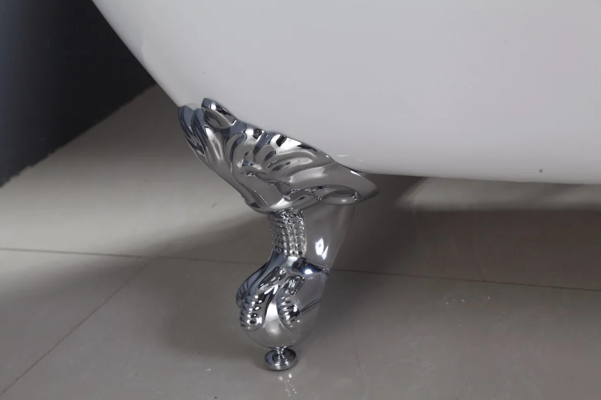 (2) MEC3138-Romantic luxury Double-Ended Slipper Bath Tub With Chrome Clawfoot.JPG