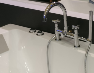 (3) C-463 (L)_2017 New Irregular Acrylic Whirlpool Massage Bath Tub with Separated Inner and Outer.png