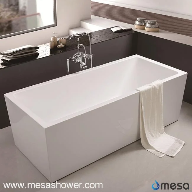 Bồn tắm h&igrave;nh chữ nhật đặt độc lập, thiết kế hiện đại được ưa chuộng