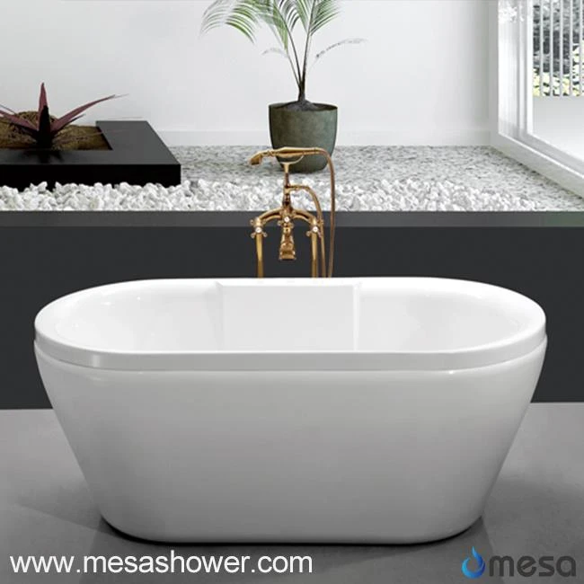 Freestanding Polish Chrome Acrylic Oval Bathtub for One Person Bathing
