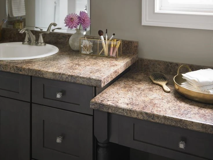 Laminate Laminate