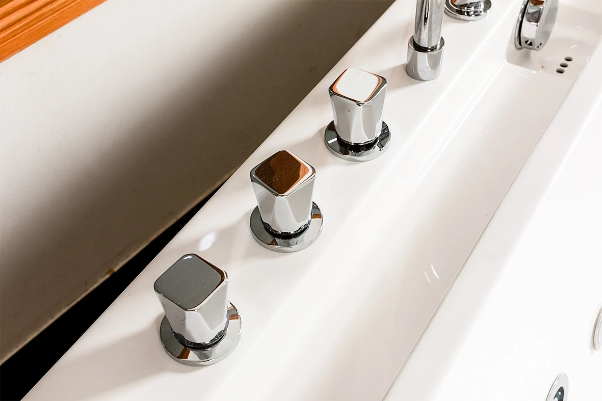 Custom Drop in acrylic tub Custom Drop in acrylic tub