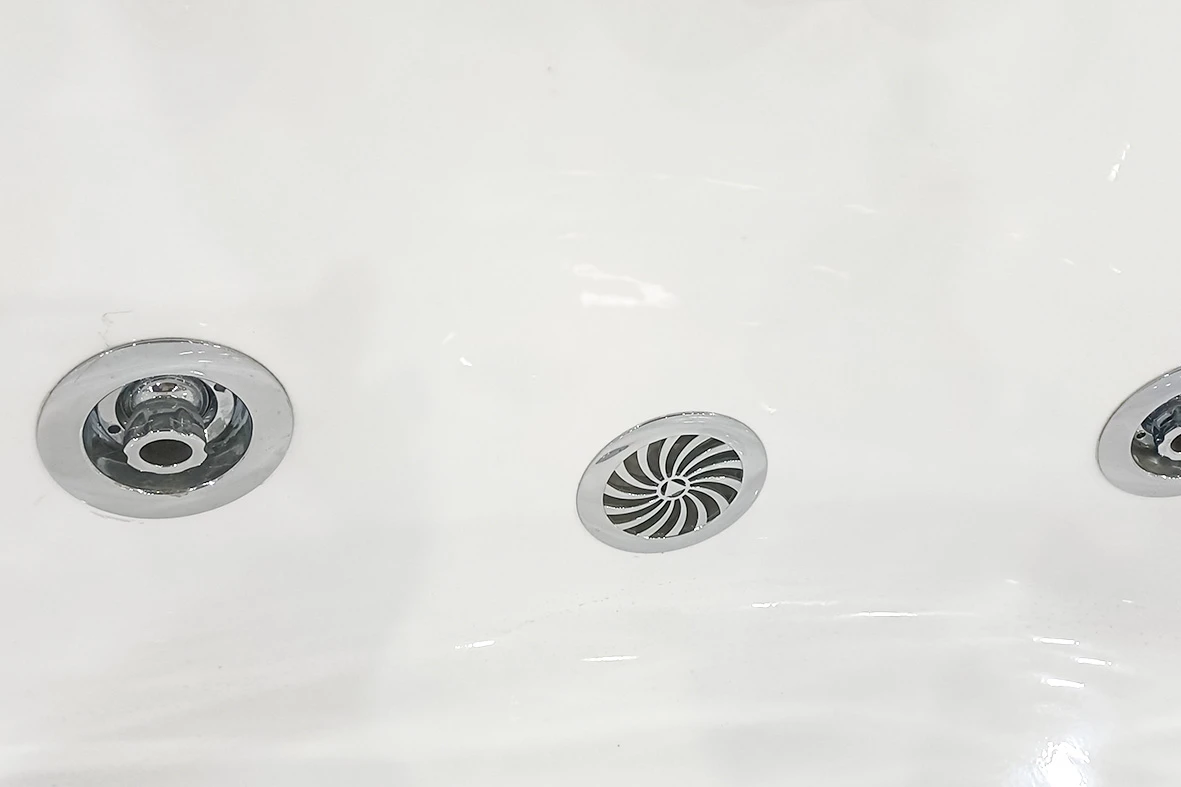 Distributeur de baignoires îlot modernes en acrylique avec jets d’eau