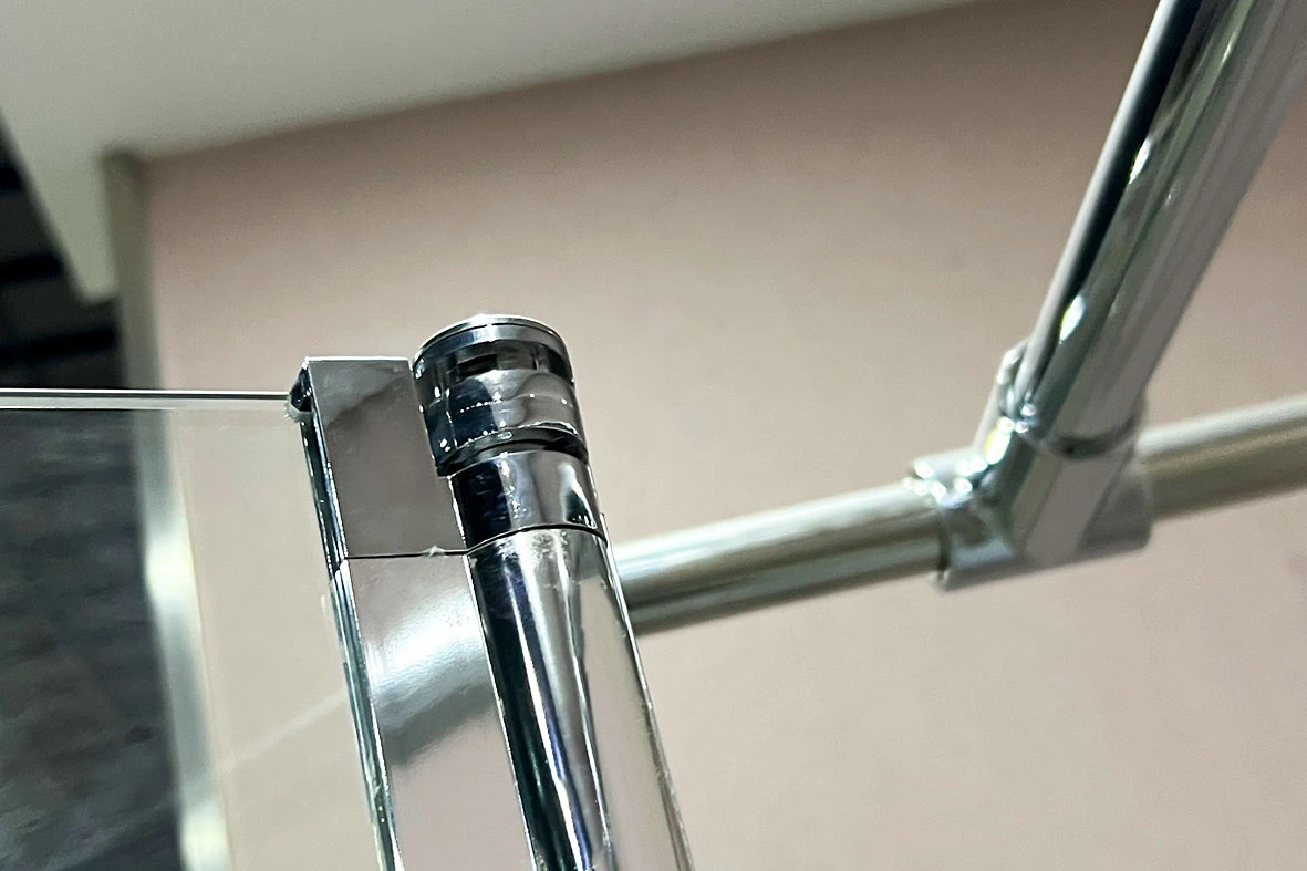 Bathroom-Frameless-Shower-Enclosure-Company